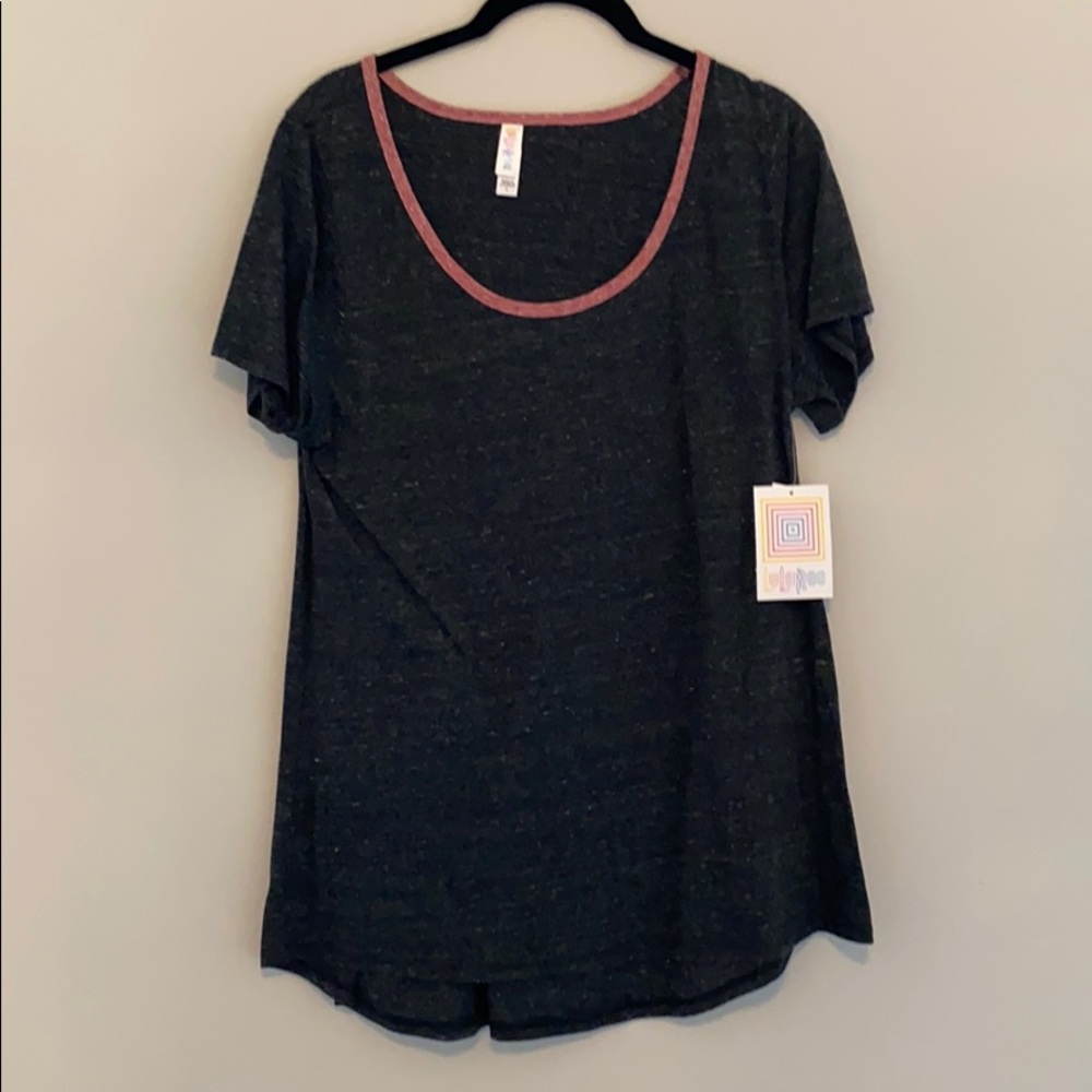 NWT lularoe Classic T size large